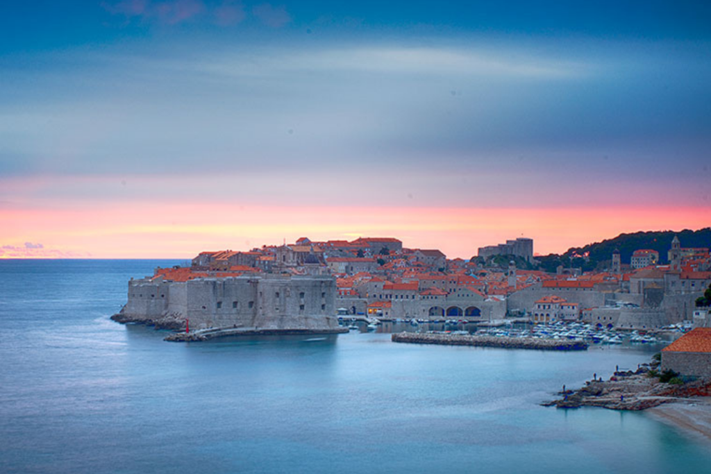 At sunset, Dubrovnik's centuries-old buildings evoke a past era - Virtuoso