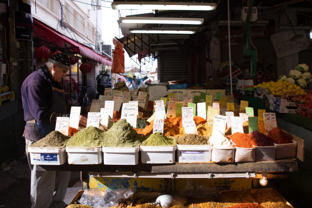Tel Aviv, Israel - Shuk HaCarmel (Carmel Market) - Wongy / Alamy Stock Photo