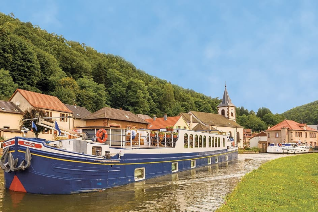 Hotel Barge Panache - European Waterways