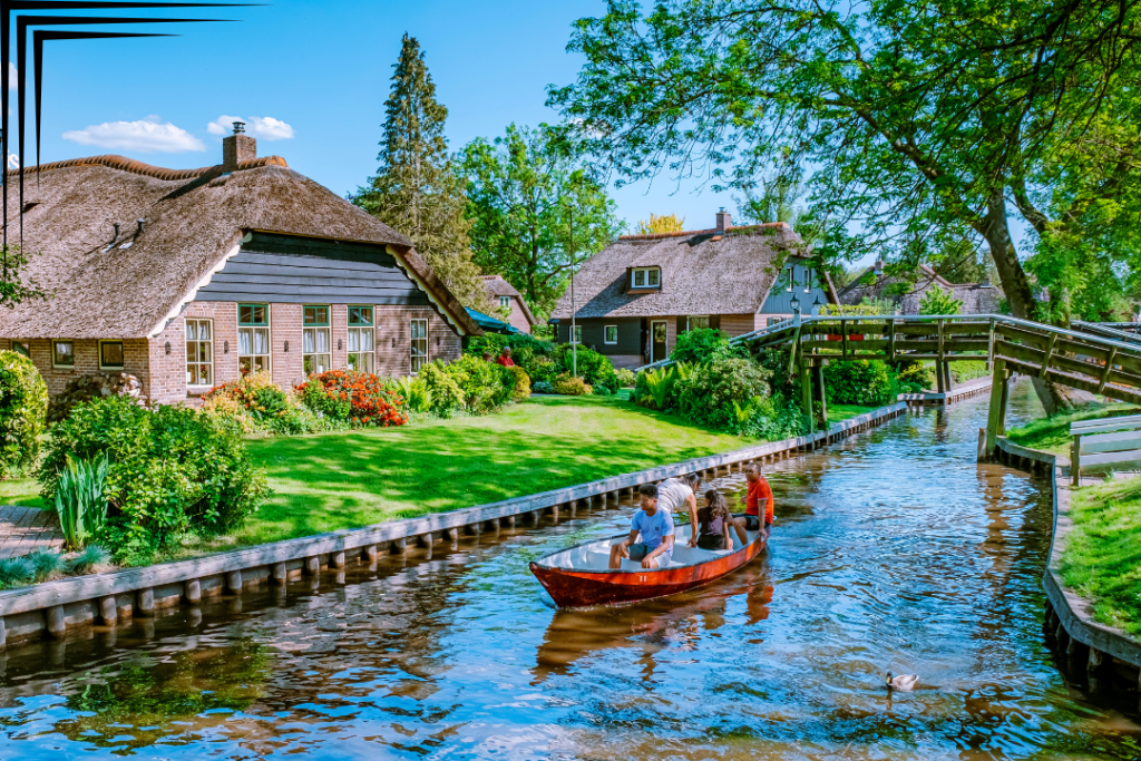 Giethoorn Village Houses with Thatched Roof 