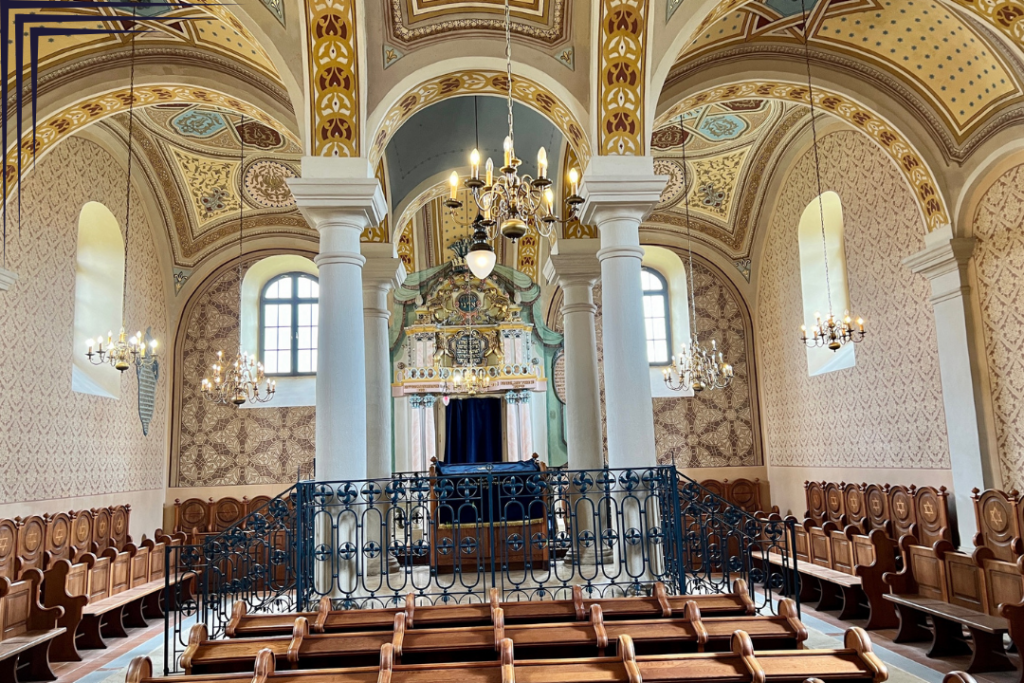 Mád Synagogue - Cindy Dykman